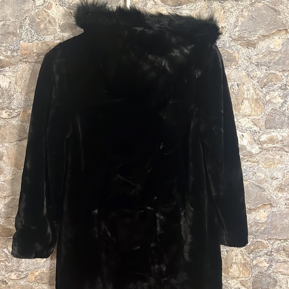 Faux Fur Coat - Picture 5 of 8
